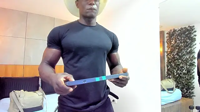 Snapshot of MarcusBlack_ chatting on March 28, 2026, 11:55 am MarcusBlack online show from March 28, 2026, 11:55 am