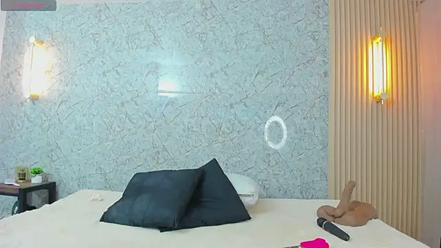 Snapshot of Antonella_west chatting on March 28, 2026, 9:27 pm Antonella west online show from March 28, 2026, 9:27 pm