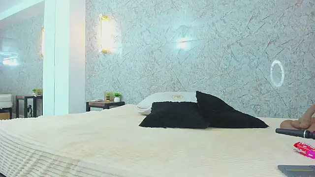 Snapshot of Antonella_west chatting on April 13, 2026, 9:41 pm Antonella west online show from April 13, 2026, 9:41 pm