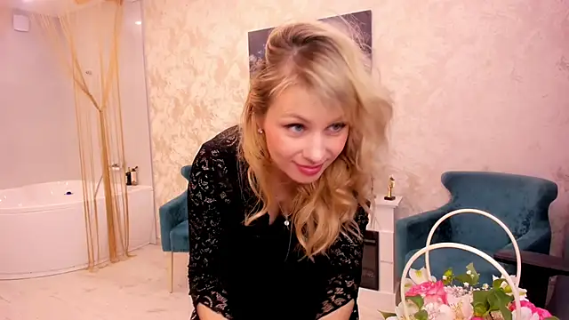 Snapshot of LindaSandy_1 chatting on February 15, 2026, 7:51 am LindaSandy 1 online show from February 15, 2026, 7:51 am