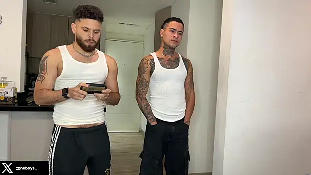 Snapshot of zoneboys chatting on January 15, 2026, 4:05 am zoneboys online show from January 15, 2026, 4:05 am