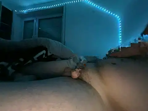 Snapshot of Me97 chatting on November 3, 2025, 11:08 pm Me97 online show from November 3, 2025, 11:08 pm