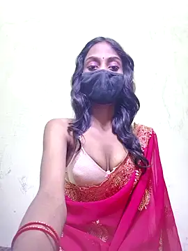 Snapshot of Riya_R24 chatting on October 14, 2025, 6:25 am Riya R24 online show from October 14, 2025, 6:25 am