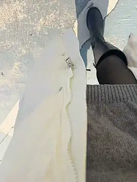 xiaoyuan01 online show from January 10, 2026, 2:07 am