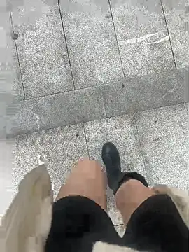 xiaoyuan01 online show from March 6, 2026, 2:06 am