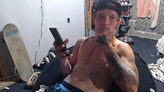 Snapshot of mastertrap chatting on September 22, 2025, 1:33 am mastertrap online show from September 22, 2025, 1:33 am