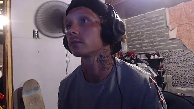 Snapshot of mastertrap chatting on September 21, 2025, 3:44 am mastertrap online show from September 21, 2025, 3:44 am