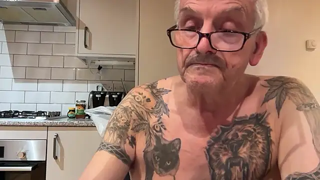 poggles online show from September 18, 2025, 7:50 pm