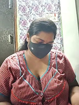 Liyaa 24 online show from April 12, 2026, 5:05 pm