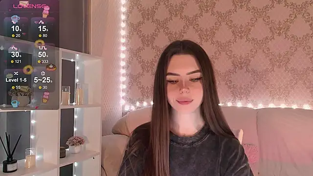 HolyMiax online show from December 18, 2025, 3:55 am