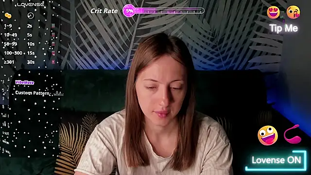 ChristyCrayme online show from May 28, 2026, 10:04 pm