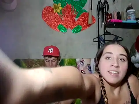 Snapshot of twodoo chatting on December 18, 2025, 6:45 pm twodoo online show from December 18, 2025, 6:45 pm