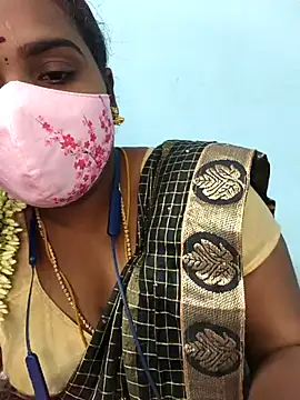 Snapshot of Tamil_riyalini12 chatting on March 18, 2026, 1:35 pm Tamil riyalini12 online show from March 18, 2026, 1:35 pm