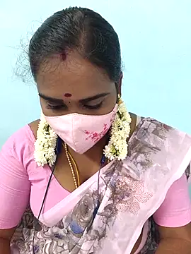 Snapshot of Tamil_riyalini12 chatting on April 8, 2026, 12:28 pm Tamil riyalini12 online show from April 8, 2026, 12:28 pm