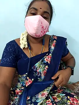 Snapshot of Tamil_riyalini12 chatting on April 13, 2026, 7:01 am Tamil riyalini12 online show from April 13, 2026, 7:01 am