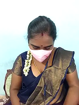 Snapshot of Tamil_riyalini12 chatting on April 12, 2026, 5:11 am Tamil riyalini12 online show from April 12, 2026, 5:11 am