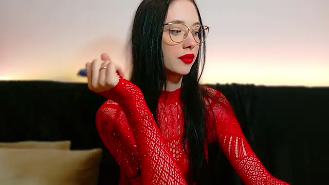 Snapshot of Ivanna__Rose chatting on April 6, 2026, 4:52 pm Ivanna Rose online show from April 6, 2026, 4:52 pm