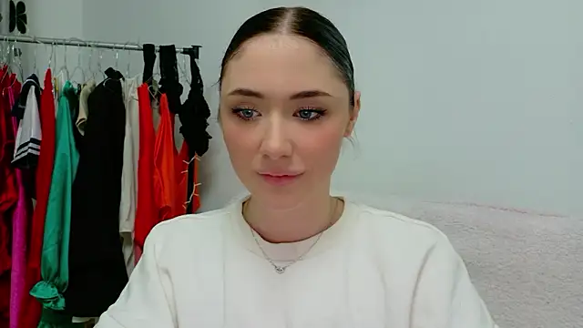 Snapshot of Ivanna__Rose chatting on March 15, 2026, 5:09 pm Ivanna Rose online show from March 15, 2026, 5:09 pm