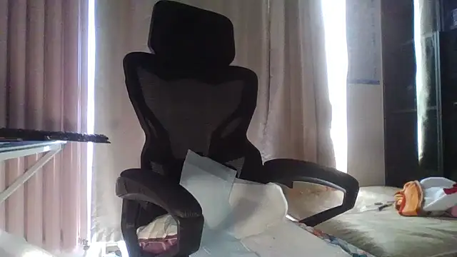 Hui521 online show from November 13, 2025, 12:47 am