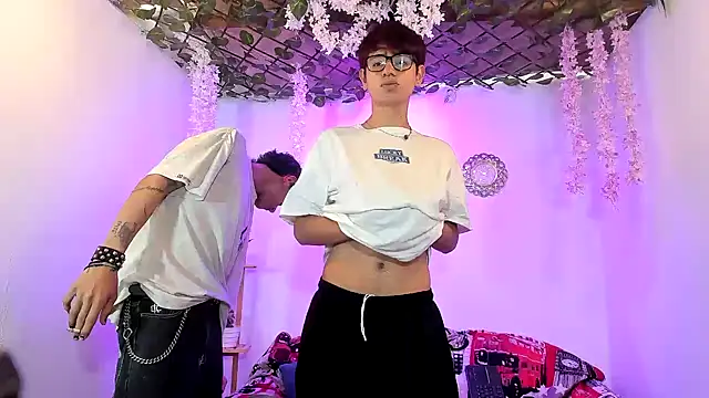 Snapshot of Bastian_boyshot77 chatting on January 13, 2026, 2:21 pm Bastian boyshot77 online show from January 13, 2026, 2:21 pm