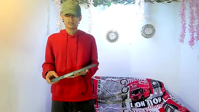 Snapshot of Bastian_boyshot77 chatting on February 14, 2026, 1:22 pm Bastian boyshot77 online show from February 14, 2026, 1:22 pm