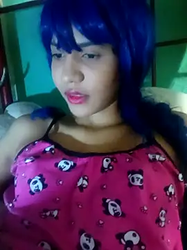 Snapshot of famousfox-69 chatting on November 20, 2025, 5:08 am famousfox-69 online show from November 20, 2025, 5:08 am