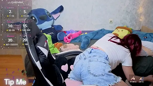 Snapshot of Mini_Lady1 chatting on January 18, 2026, 10:51 am Mini Lady1 online show from January 18, 2026, 10:51 am