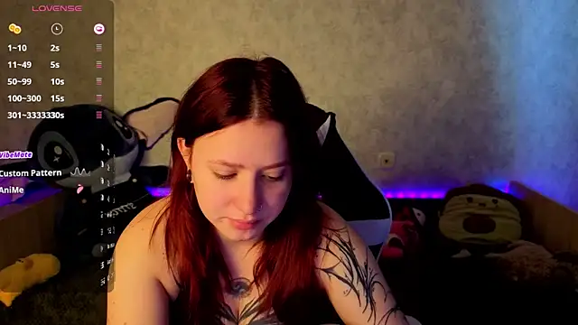 Snapshot of Mini_Lady1 chatting on November 13, 2025, 7:56 am Mini Lady1 online show from November 13, 2025, 7:56 am