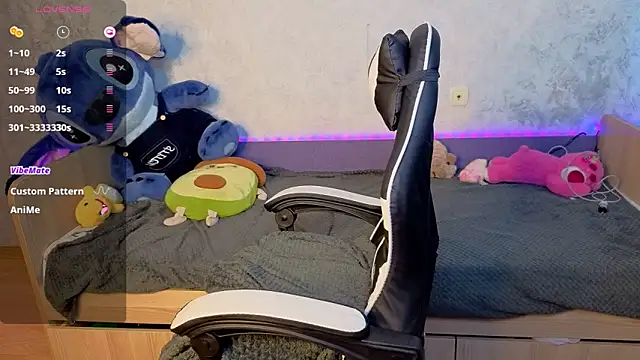 Snapshot of Mini_Lady1 chatting on November 20, 2025, 7:31 am Mini Lady1 online show from November 20, 2025, 7:31 am