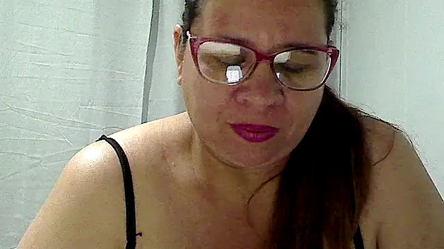 luciana69hot online show from March 18, 2026, 2:08 pm