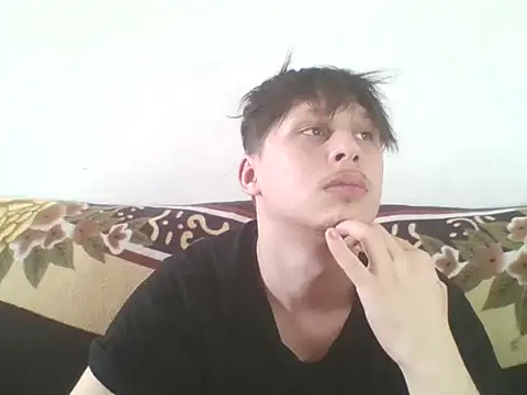 luciferalpha1231 online show from May 7, 2026, 12:52 pm