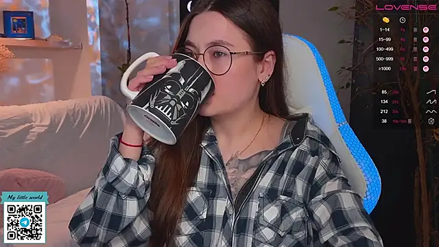 mia here online show from October 20, 2025, 11:55 am