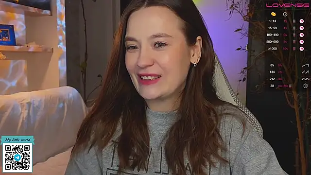 mia here online show from December 1, 2025, 2:12 am