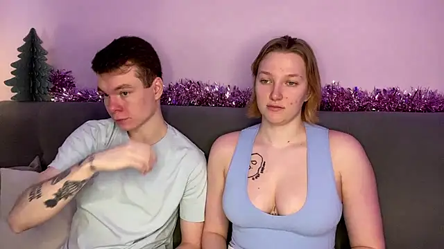 julielourens online show from December 14, 2025, 7:58 am