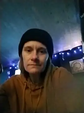 SorbingTremor online show from November 9, 2025, 4:22 pm