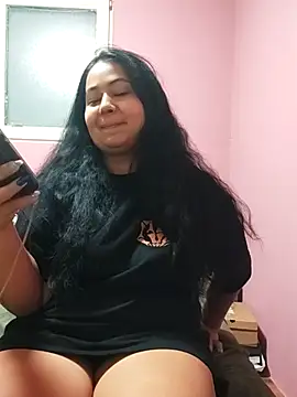 Snapshot of Melissa10 chatting on November 25, 2025, 7:47 pm Melissa10 online show from November 25, 2025, 7:47 pm