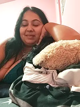 Melissa10 online show from December 2, 2025, 11:50 pm