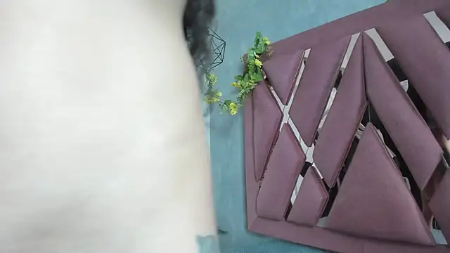 Snapshot of viollettaa_ chatting on March 29, 2026, 6:31 pm viollettaa online show from March 29, 2026, 6:31 pm