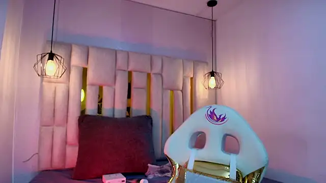 Snapshot of viollettaa_ chatting on March 12, 2026, 6:23 pm viollettaa online show from March 12, 2026, 6:23 pm