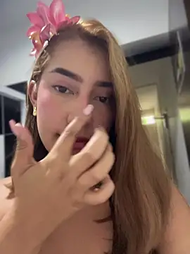 Snapshot of sara_calderon chatting on November 15, 2025, 1:26 pm sara calderon online show from November 15, 2025, 1:26 pm