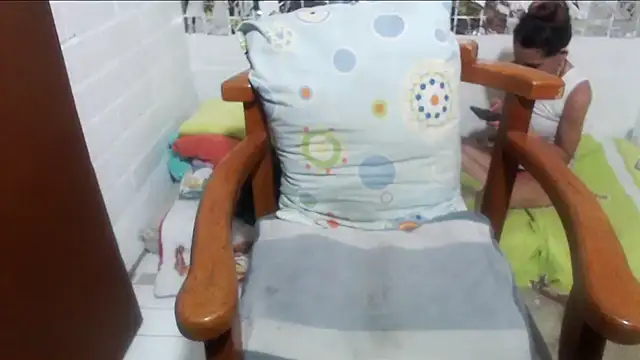 rose-crystal online show from January 12, 2026, 10:03 pm