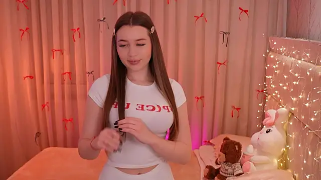 Snapshot of LiaGotti chatting on December 16, 2025, 7:40 pm LiaGotti online show from December 16, 2025, 7:40 pm