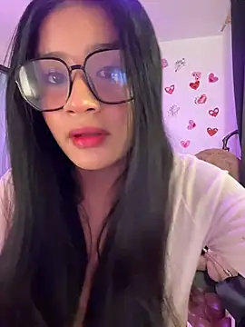 Snapshot of indialatin chatting on April 2, 2026, 6:09 am indialatin online show from April 2, 2026, 6:09 am