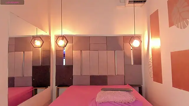 FreyrStone online show from March 9, 2026, 8:12 pm