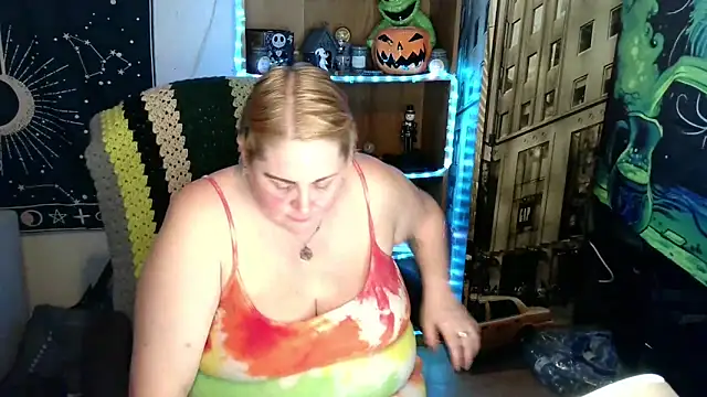 Snapshot of Kinky_Witch chatting on May 1, 2026, 4:56 pm Kinky Witch online show from May 1, 2026, 4:56 pm
