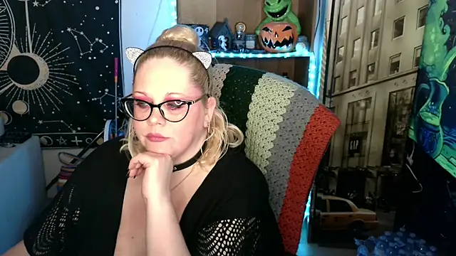 Snapshot of Kinky_Witch chatting on April 26, 2026, 4:26 pm Kinky Witch online show from April 26, 2026, 4:26 pm