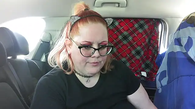 Kinky Witch online show from March 25, 2026, 5:45 pm