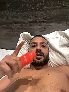 anaahmed30 online show from December 4, 2025, 10:31 pm