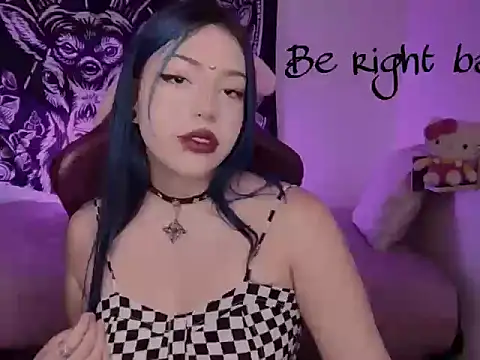 revenmiller  online show from October 6, 2025, 12:50 pm