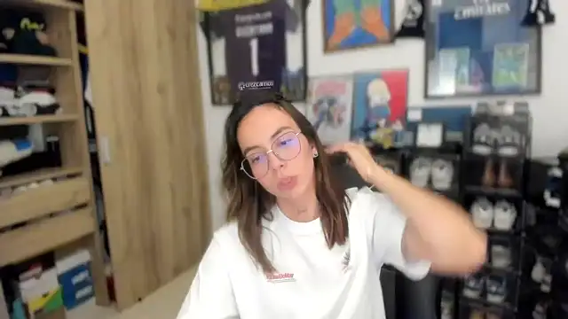 Snapshot of double_trouble_ chatting on April 16, 2026, 4:46 am double trouble online show from April 16, 2026, 4:46 am